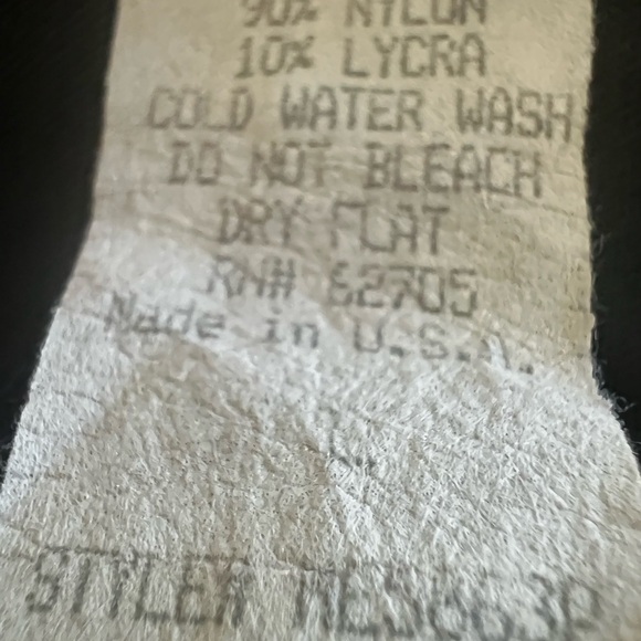 Elegant Black and White Midi Dress - Picture 8 of 9